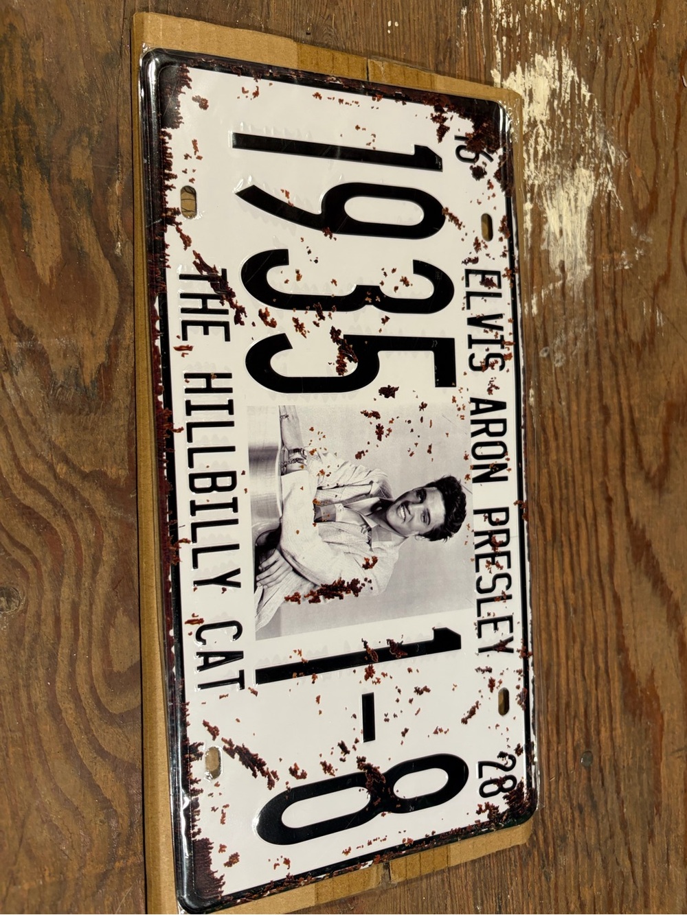 Elvis Presley Vintage Style Metal License Plate - White & Black